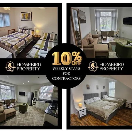 Holiday home Spacious 3-bedroom House Near Centre By Homebird Management Short Lets & Serviced With En-suite Bathrooms & Free Parking